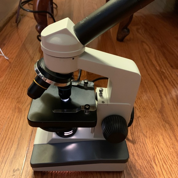 My First Lab Microscope Model MFL-02 Plus slides and bulb - Picture 4 of 13